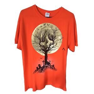 Halloween Spooky Skeleton In Tree Graphic Tee Size L